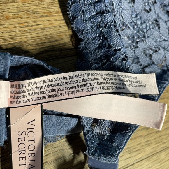 NWT Victoria Secret blue Body by Victoria bra - Picture 2 of 10